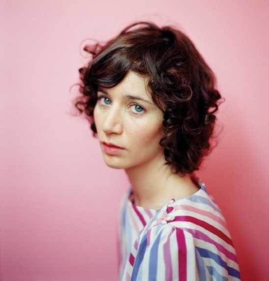 Resultado de imagen para NADIE ES MÃS DE AQUÃ QUE TU Miranda July