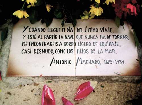 epitafio antonio machado